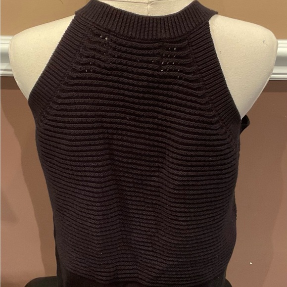 Calvin Klein Tank Top - Picture 3 of 4